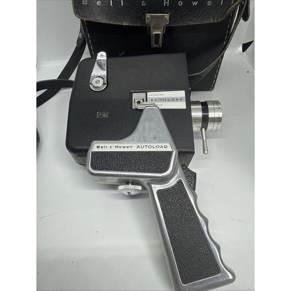 BELL & HOWELL ZOOM Reflex Vintage 8mm Movie Film Camera f/1.8 Lens - Picture 1 of 9